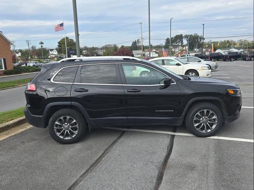 2019 Jeep Cherokee Latitude Plus