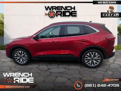 2022 Ford Escape Titanium
