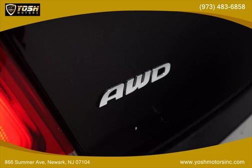 2017 Chrysler 300C Base