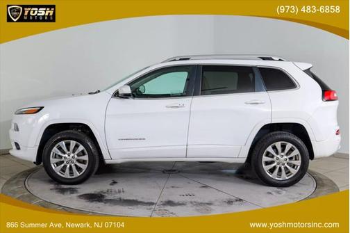2017 Jeep Cherokee Overland