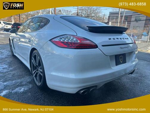 2012 Porsche Panamera 4