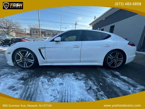 2012 Porsche Panamera 4