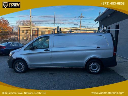 2020 Mercedes-Benz Metris Base