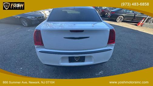 2018 Chrysler 300 Touring