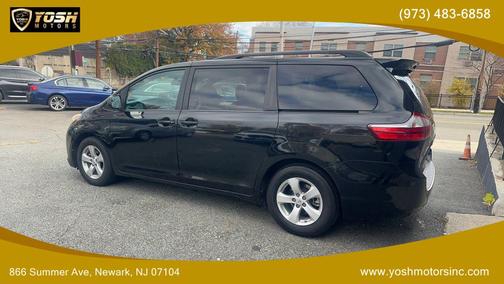 2015 Toyota Sienna LE