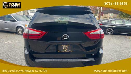 2015 Toyota Sienna LE