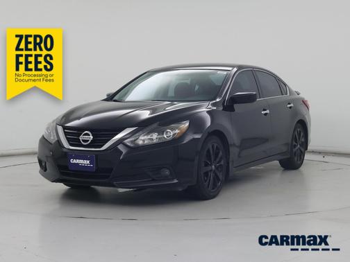 Black 2017 Nissan Altima SR