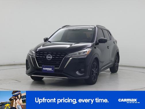 Black 2023 Nissan Kicks SR