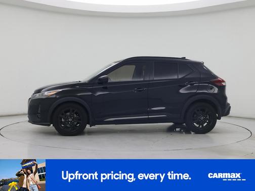 Black 2023 Nissan Kicks SR