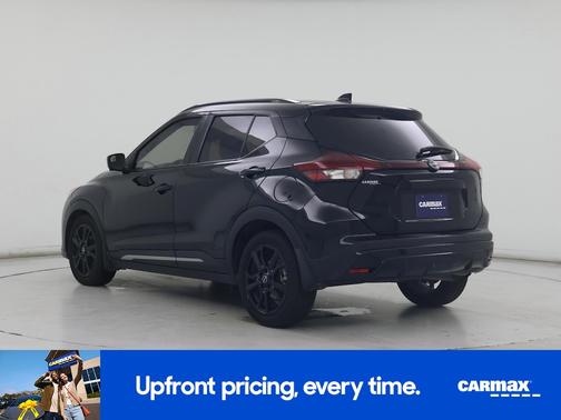 Black 2023 Nissan Kicks SR