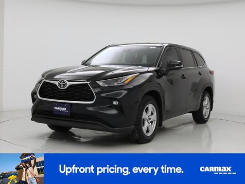 Black 2023 Toyota Highlander LE