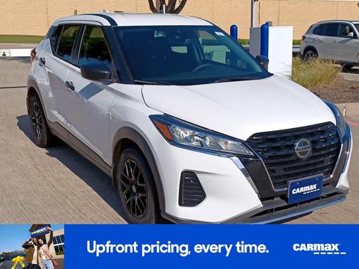 White 2021 Nissan Kicks S