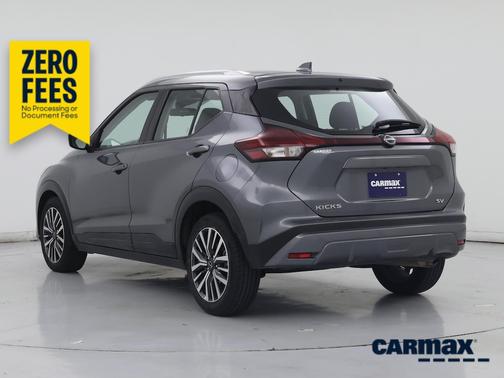 Gray 2022 Nissan Kicks SV