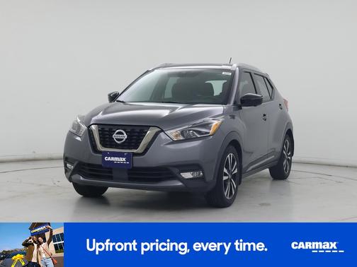 Gray 2020 Nissan Kicks SR