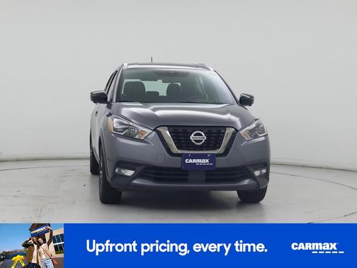 Gray 2020 Nissan Kicks SR