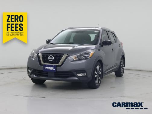 Gray 2020 Nissan Kicks SR