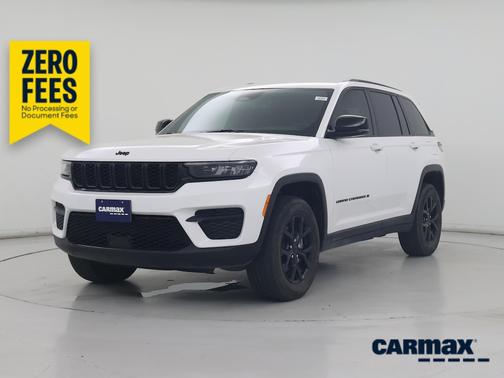 White 2025 Jeep Grand Cherokee Altitude