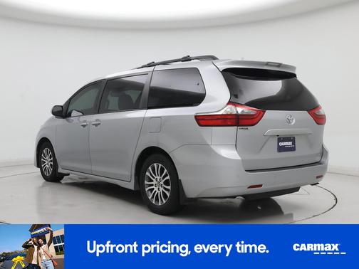 2020 Toyota Sienna XLE