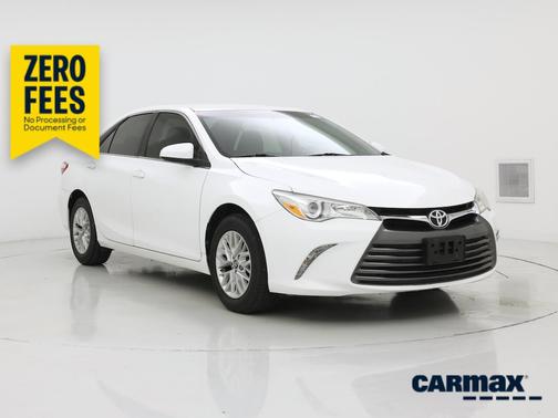 White 2016 Toyota Camry LE