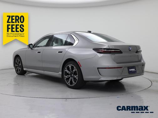 Silver 2023 BMW i7 XDrive60