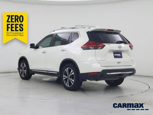 White 2017 Nissan Rogue SL