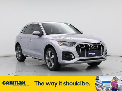 2022 Audi Q5 Premium Plus