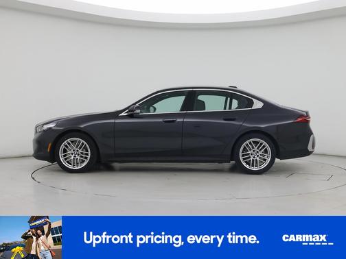 Gray 2025 BMW 530 I