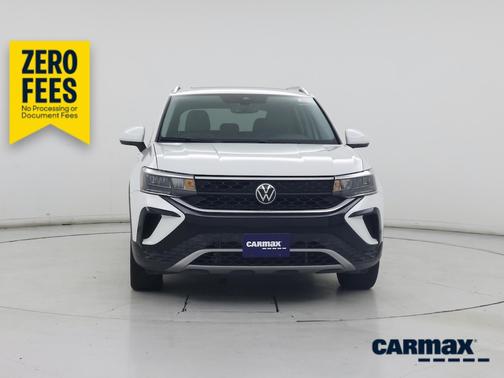 White 2023 Volkswagen Taos SE