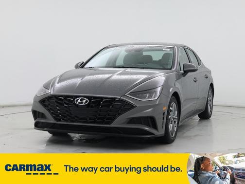 2022 Hyundai SONATA SEL