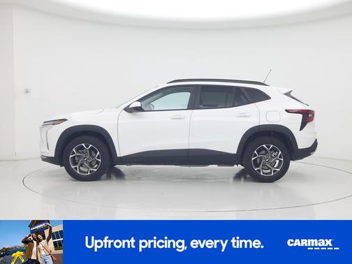 White 2025 Chevrolet Trax LT