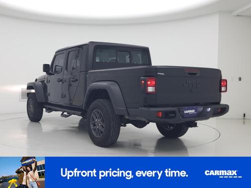 Black 2022 Jeep Gladiator Sport