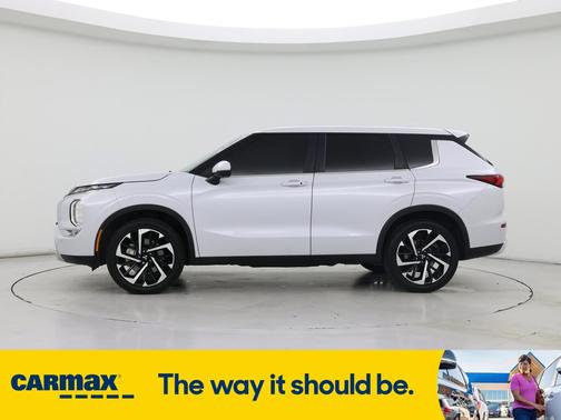 2022 Mitsubishi Outlander SE