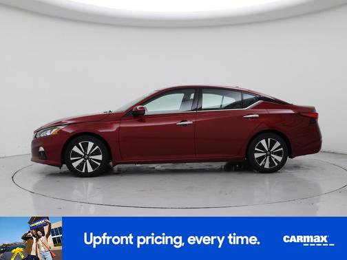 Burgundy 2019 Nissan Altima SV