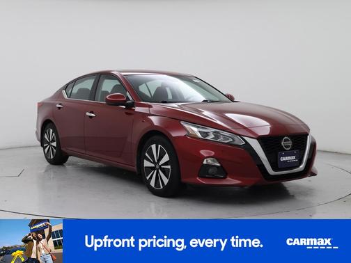Burgundy 2019 Nissan Altima SV