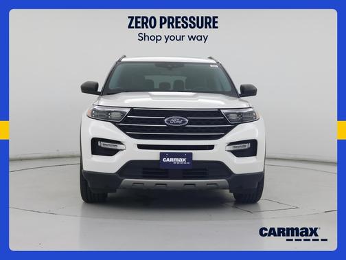 White 2021 Ford Explorer XLT