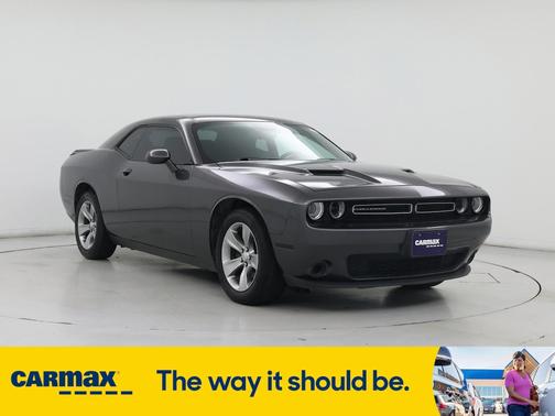 2017 Dodge Challenger SXT