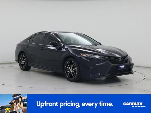 Black 2022 Toyota Camry SE