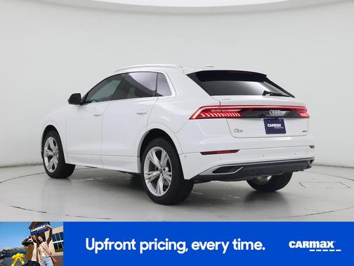 White 2022 Audi Q8 Premium