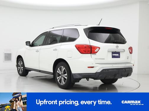 2017 Nissan Pathfinder SV