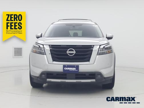 Silver 2023 Nissan Pathfinder SL