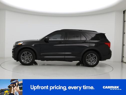 Black 2024 Ford Explorer XLT
