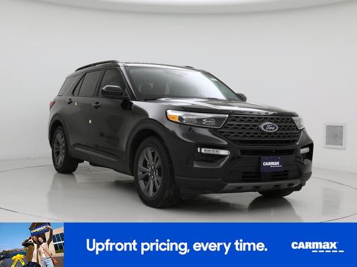 Black 2024 Ford Explorer XLT