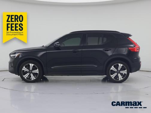 Black 2023 Volvo XC40 Recharge Pure Electric Twin Plus
