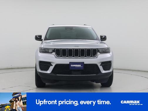 2022 Jeep Grand Cherokee Laredo