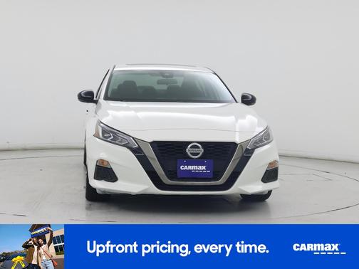 White 2020 Nissan Altima SR