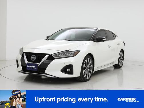 White 2023 Nissan Maxima Platinum
