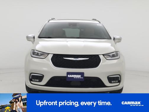 White 2021 Chrysler Pacifica Hybrid Pinnacle