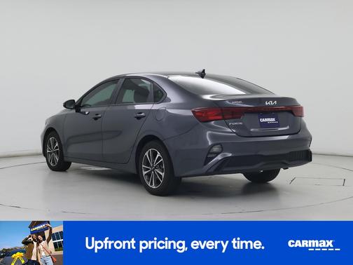 Gray 2024 Kia Forte LXS