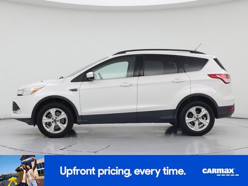 White 2016 Ford Escape SE