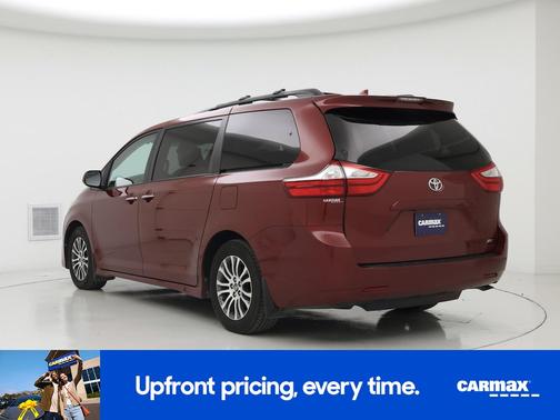 2019 Toyota Sienna XLE